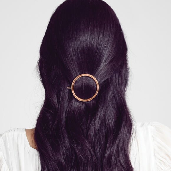 Rose Gold Circle Hair Clip Set - Picture 3 of 7